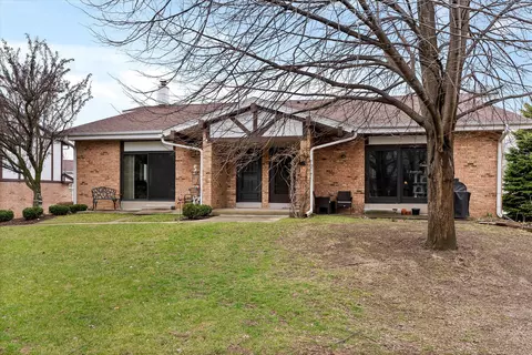 w53n120 Mckinley, Cedarburg, WI 53012