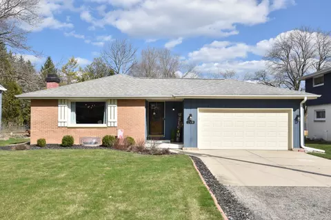 214 S Highland, Thiensville, WI 53092