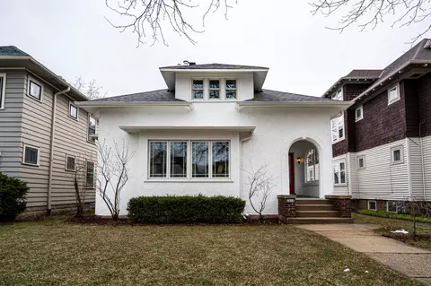 2915 N Downer, Milwaukee, WI 53211