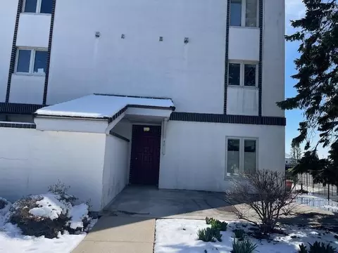 4811 5th #2, Kenosha, WI 53140