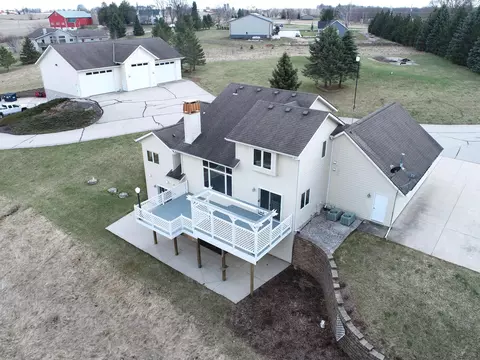 7350 West Bnd, Wayne, WI 53091