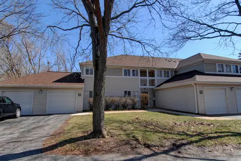 789 W Puetz, Oak Creek, WI 53154