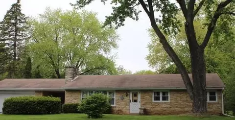 1825 Lone Oak, Brookfield, WI 53045