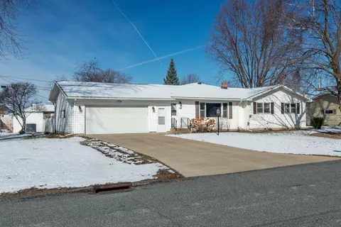 634 Winter, Onalaska, WI 54650
