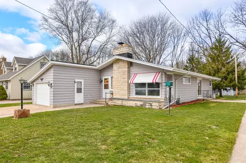 253 North, Hartland, WI 53029