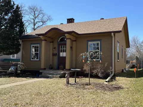 350 22nd, La Crosse, WI 54601