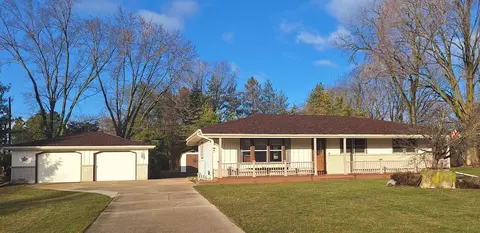 5455 S Majors, New Berlin, WI 53146