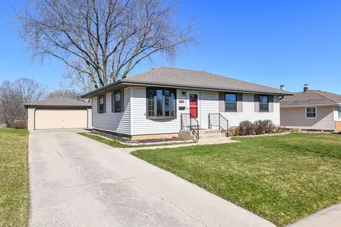 4437 S Kentucky, Milwaukee, WI 53221
