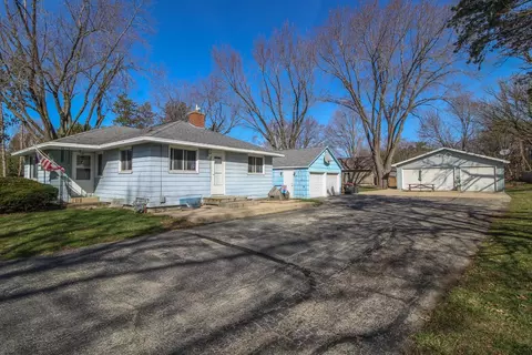 w6154 Hackbarth Road, Koshkonong, WI 53538