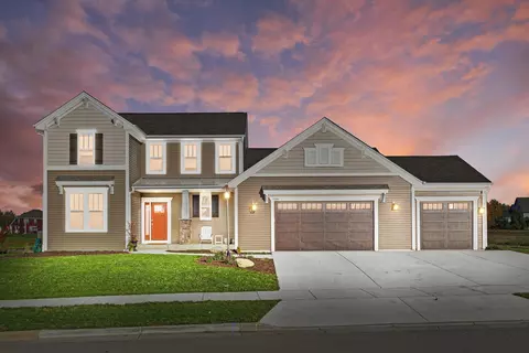1303 Mamerow Ln W, Oconomowoc, WI 53066