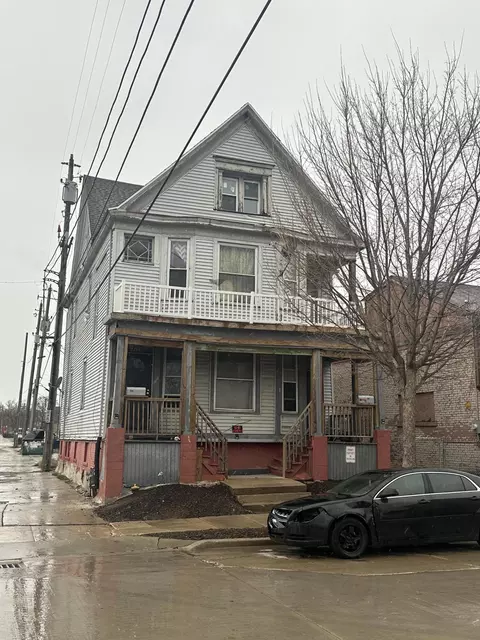 2245 N 26th #2247, Milwaukee, WI 53205