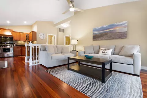 503 Tam O Shanter #D, Fontana, WI 53125