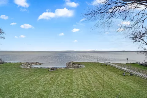 n8809 Lakeshore Drive #3, Friendship, WI 54979