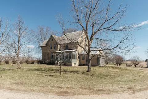 w1323 County Road H H, Lomira, WI 53006