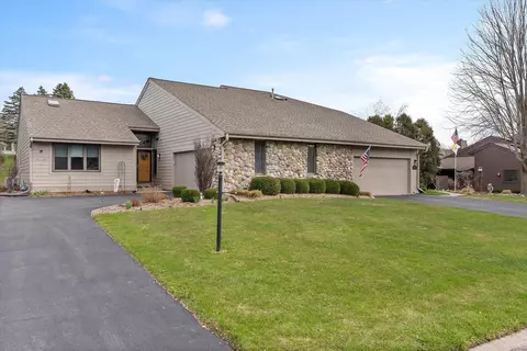 n80w13496 River Park #30C, Menomonee Falls, WI 53051