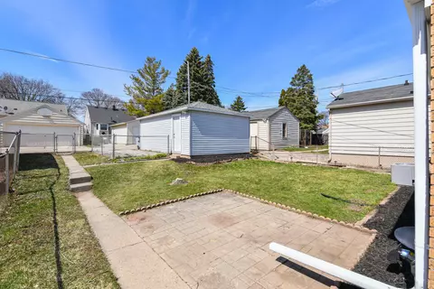 3275 N 80th, Milwaukee, WI 53222