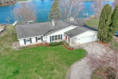 w355n4971 Lakeview, Oconomowoc, WI 53066
