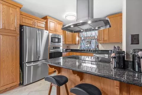 1009 Sycamore, Racine, WI 53406