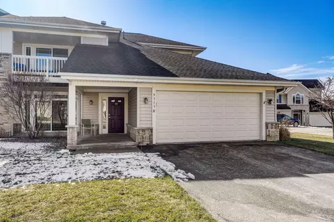 9313 S Cobblestone #H, Franklin, WI 53132