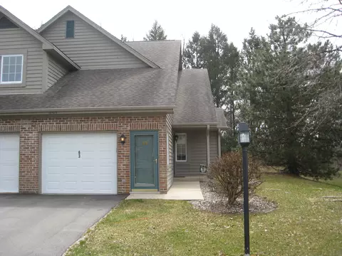 18575 Brookfield Lk #63, Brookfield, WI 53045