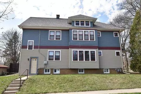 6703 Milwaukee #6705, Wauwatosa, WI 53213