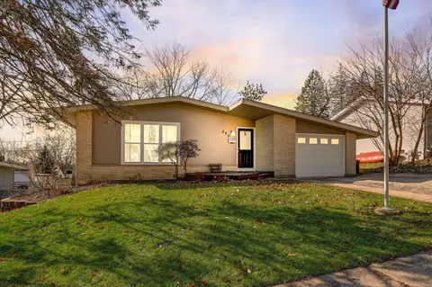 525 Storle, Burlington, WI 53105