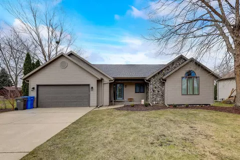 813 Pheasant, Watertown, WI 53094