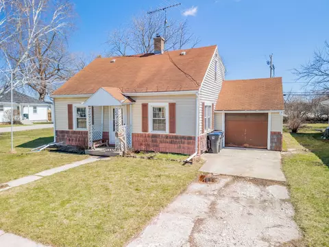 309 Bishop, Plymouth, WI 53073