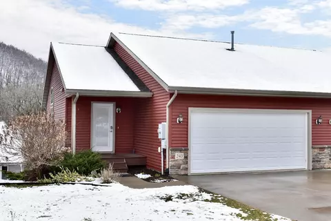 243 Janet Marie, Winona, MN 55987