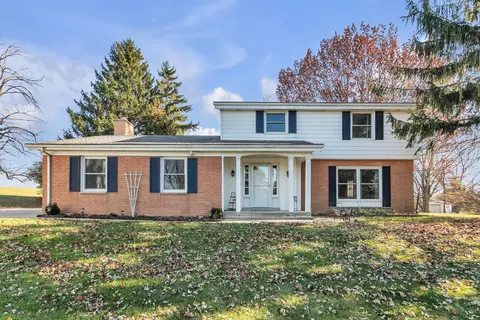 1103 Arrowhead, Grafton, WI 53024