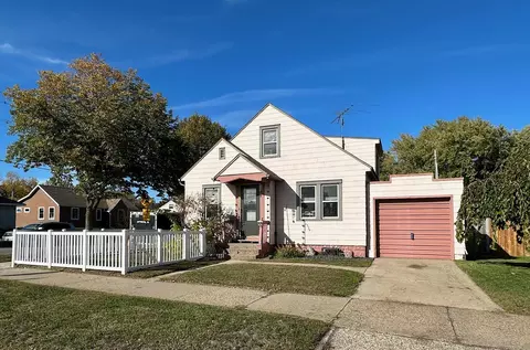 1603 Weston, La Crosse, WI 54601