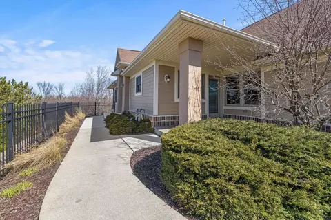 7983 S Patricia, Franklin, WI 53132