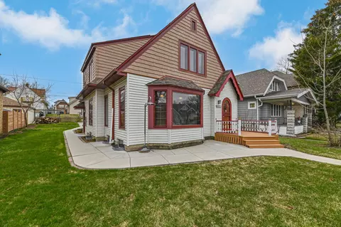 6511 W Chambers, Milwaukee, WI 53210