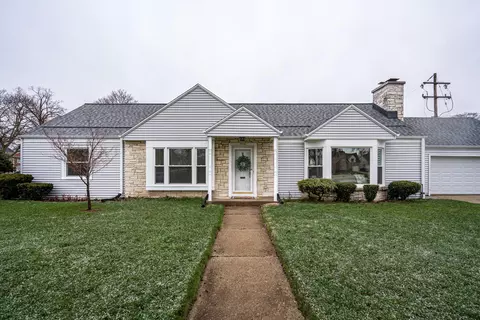 7130 Grand, Wauwatosa, WI 53213