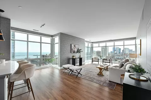 1550 E Royall #1101, Milwaukee, WI 53202