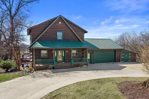 8743 Hilltop, Burlington, WI 53105