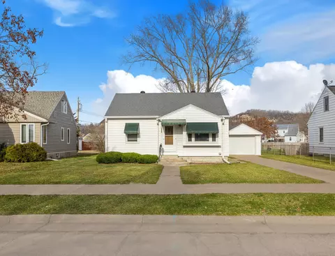 1825 22nd, La Crosse, WI 54601