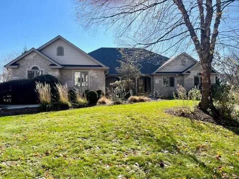 8821 Shadowood, Mount Pleasant, WI 53406