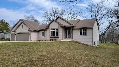 5490 S Martha, New Berlin, WI 53146