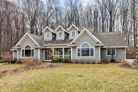 919 Starlight, Francis Creek, WI 54214