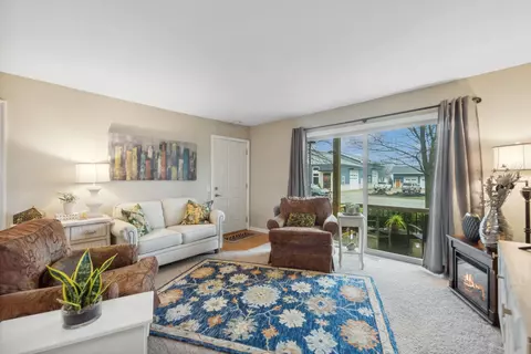 204 Elmhurst #14, Williams Bay, WI 53191