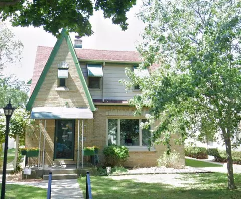 2821 N 80th, Milwaukee, WI 53222