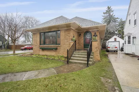 2800 Lasalle, Racine, WI 53402