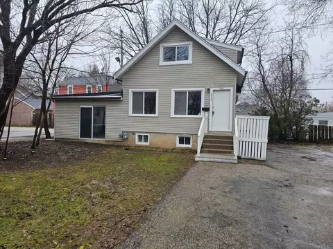2710 W Oriole, Milwaukee, WI 53209