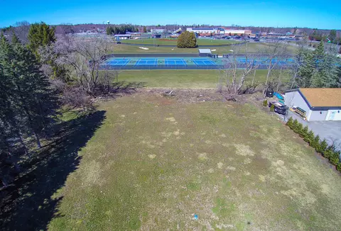 n50w7106 Western, Cedarburg, WI 53012