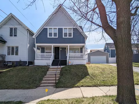 217 E Garfield, Milwaukee, WI 53212