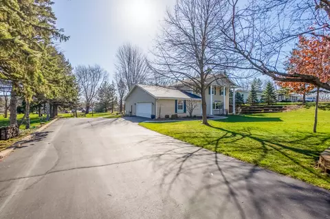 w359n5218 Crestview, Oconomowoc, WI 53066