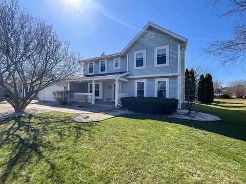 410 E Quail, Oak Creek, WI 53154