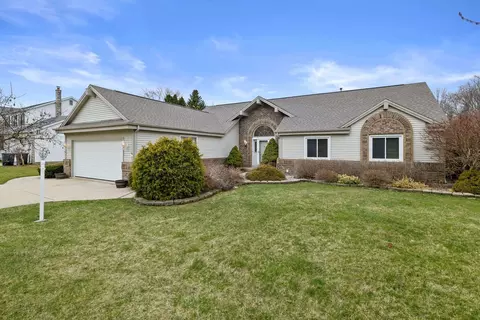 5051 S 41st, Greenfield, WI 53221