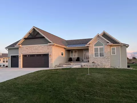2958 Latigo, Bristol, WI 53590